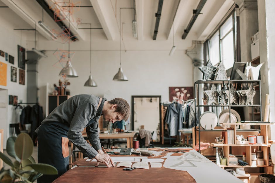 how leather tanning works